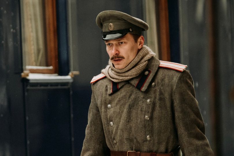 Сальма Гаєк потрапила у скандал через росіянина: що вона зробила - Фото №2