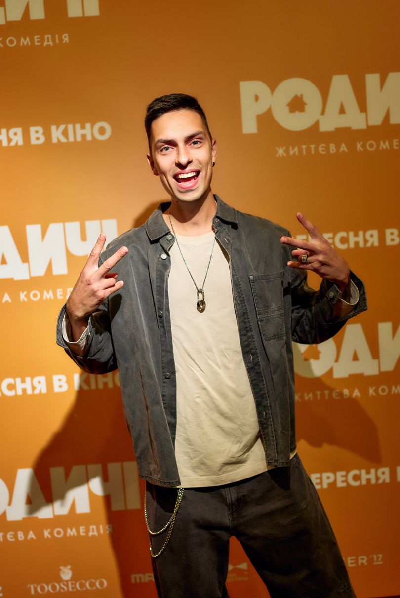 Назар Задніпровський, Ахтем Сеітаблаєв, Вікторія Маремуха на премʼєрі фільму «Родичі» - Фото №14