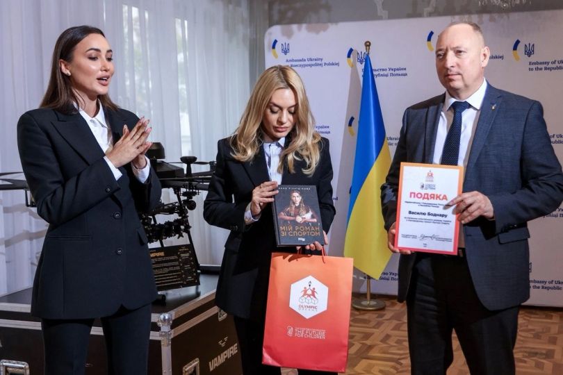 Без повітряних тривог і з прицілом на перемоги: Анна Різатдінова про тренування гімнасток у Польщі - Фото №7