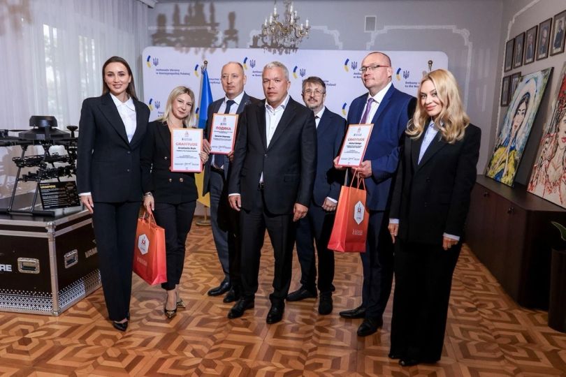 Без повітряних тривог і з прицілом на перемоги: Анна Різатдінова про тренування гімнасток у Польщі - Фото №2