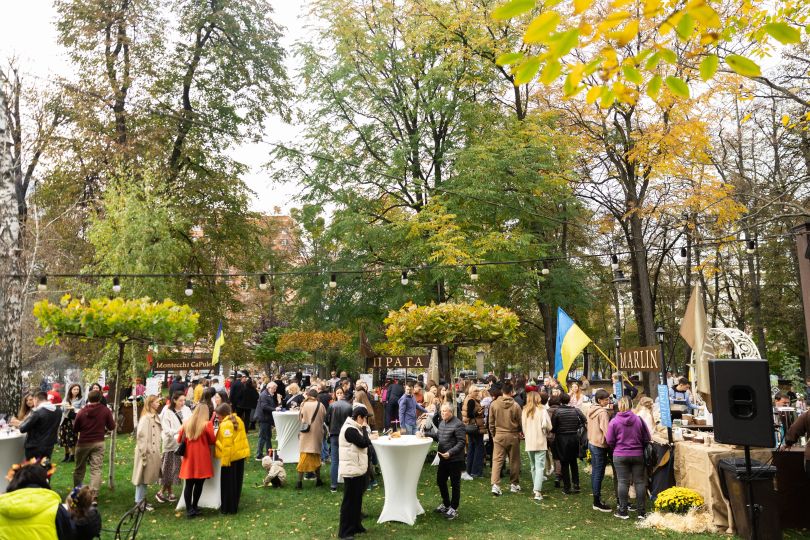 ярмарок у ресторані &laquo;Прага&raquo;