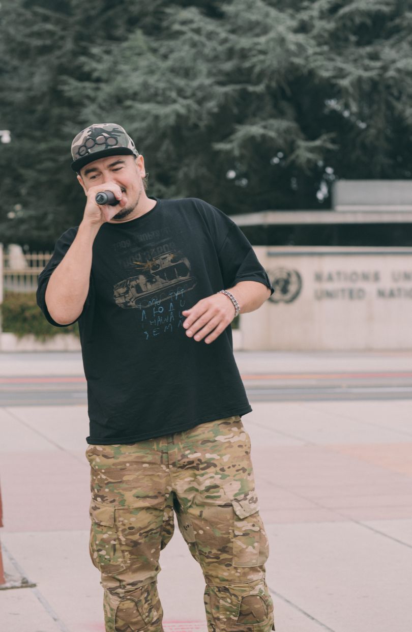 Фагот ТНМК у Женеві на мітингу