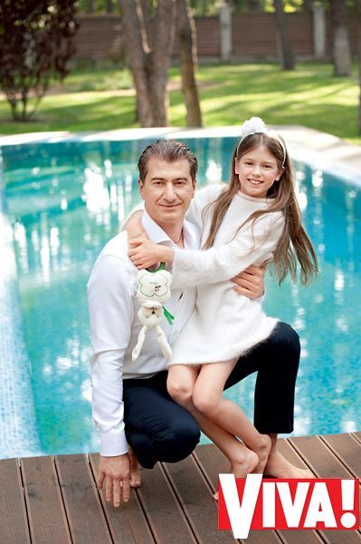 Сімейні фото родини Юрія Нікітіна та Ольги Горбачової з архіву Viva!