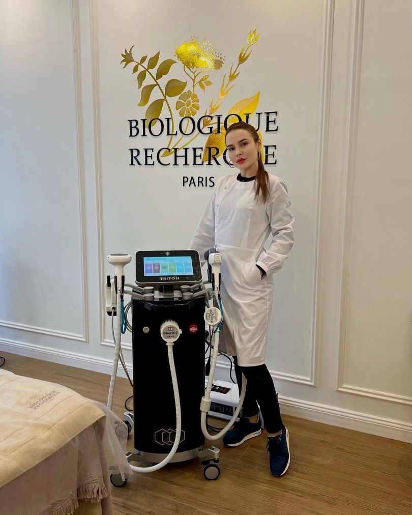 головний лікар клініки MiSo aesthetic clinic, лікар-дерматолог Емілія Ярошенко