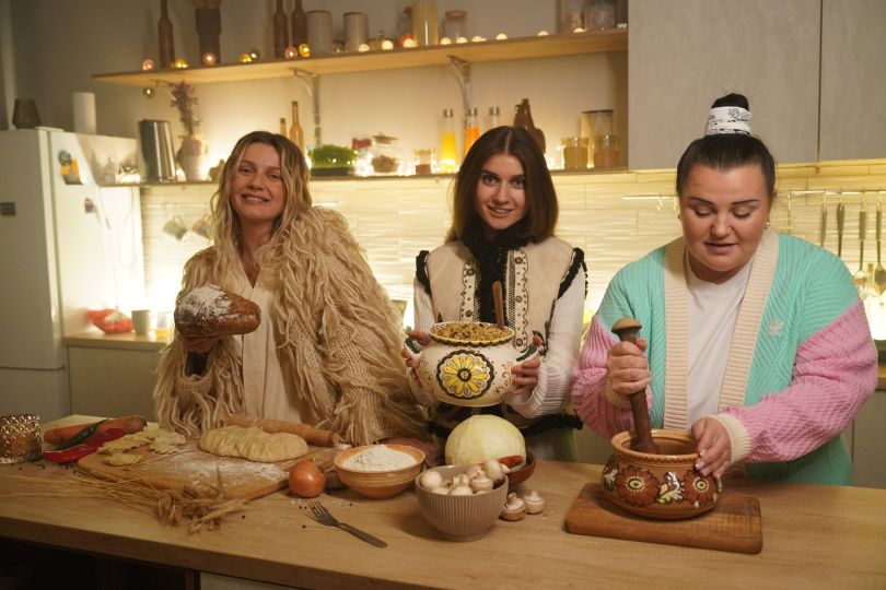 alyona alyona, KOLA, Jerry Heil