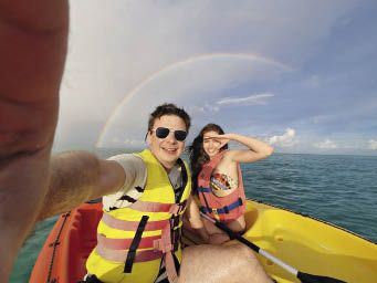 Дмитро Комаров та Олександра Кучеренко