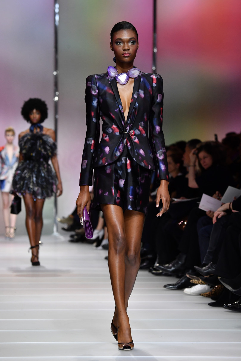 В Париже состоялся показ Armani Privé