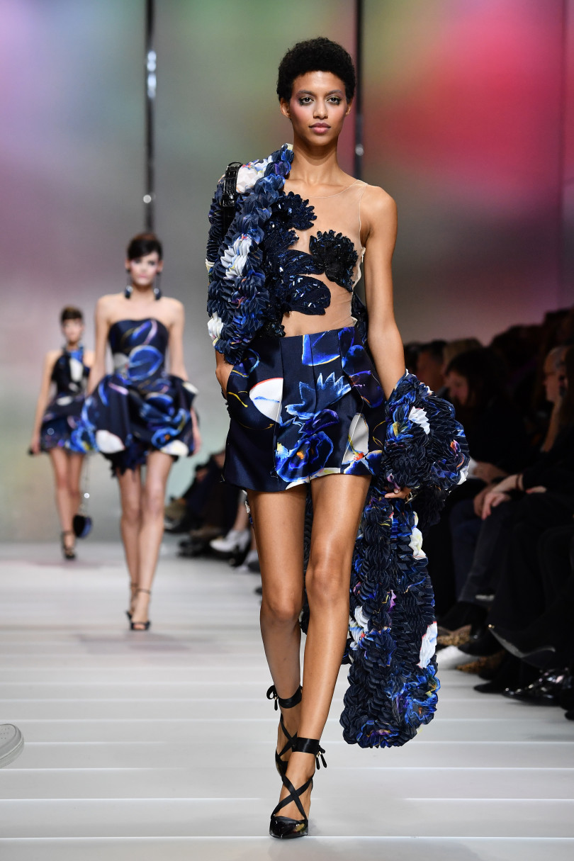 В Париже состоялся показ Armani Privé