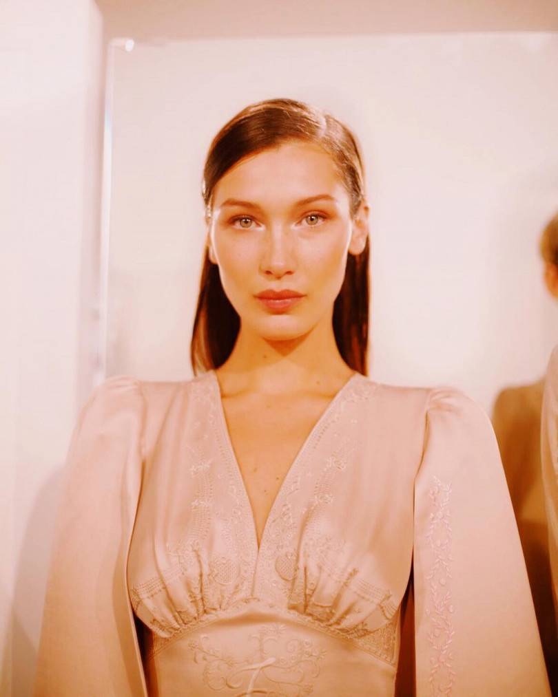 Белла Хадид без макияжа