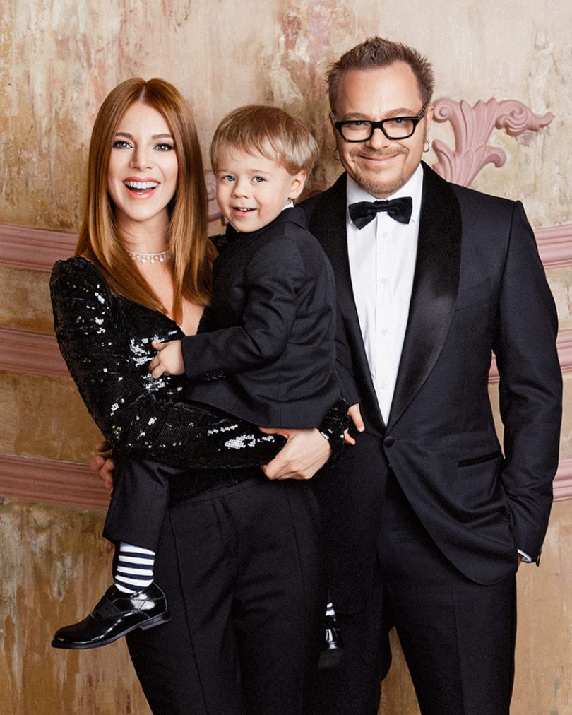 Наталья Подольская и Владимир Пресняков с сыном на фотосессии