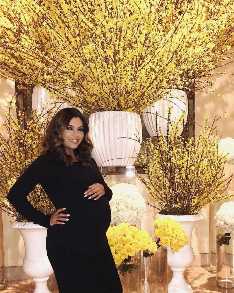 Ева Лонгория показала фигуру