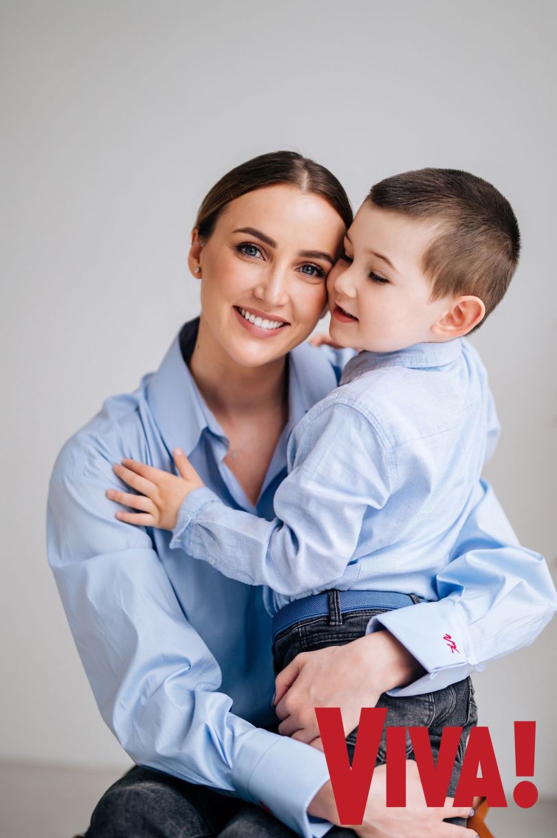 Ганна Різатдінова з сином у фотосесії для Viva!