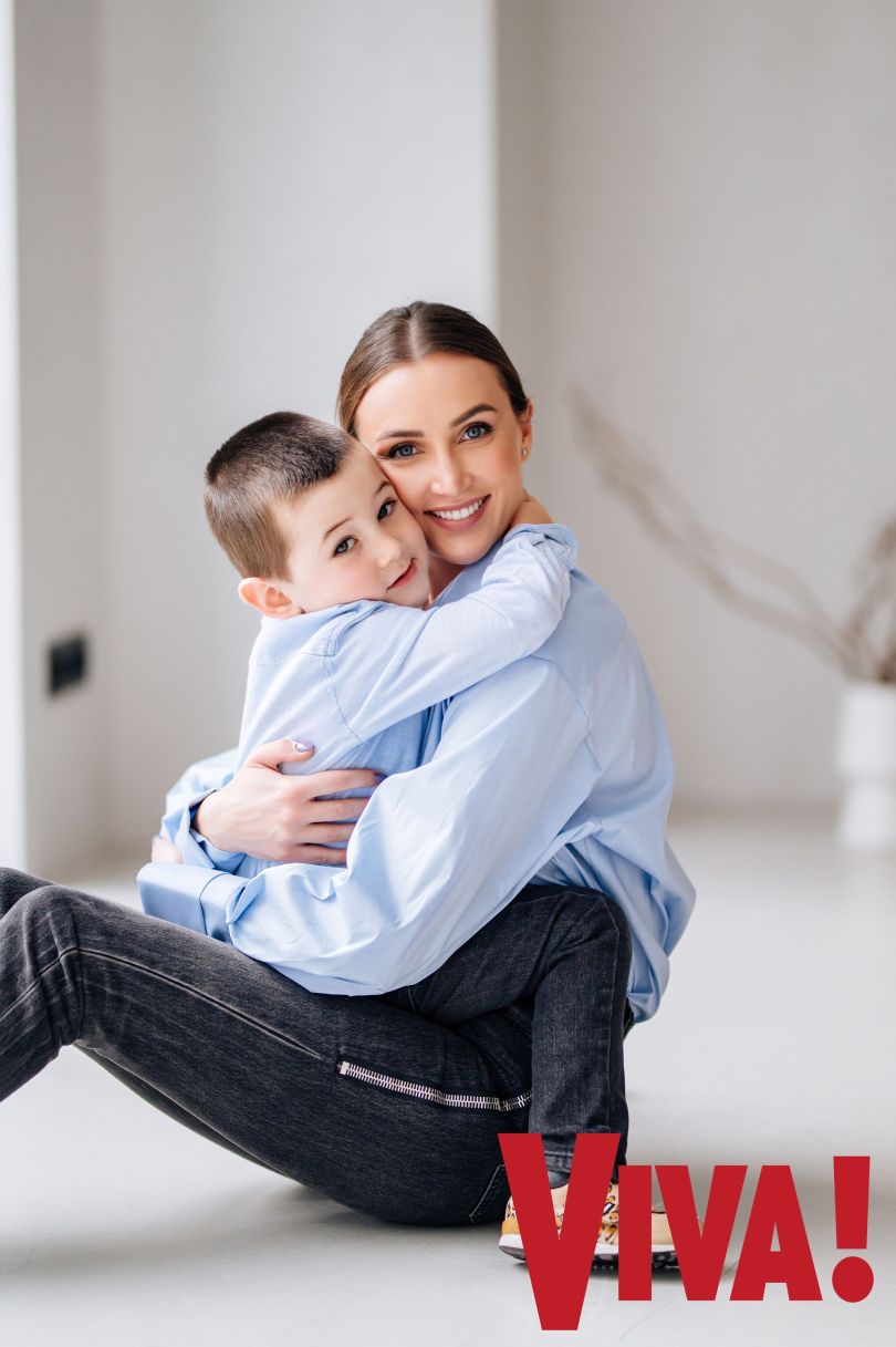 Ганна Різатдінова з сином у фотосесії для Viva!