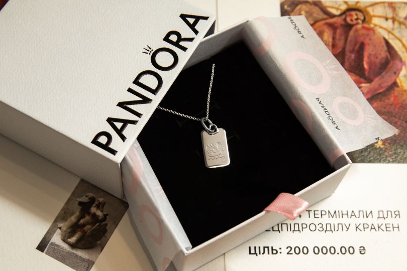 Pandora і художниця Ірина Максимова презентували мистецький проєкт