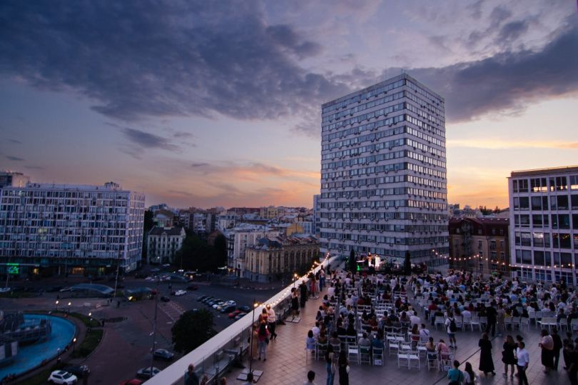 на терасі ТРЦ  Gulliver стартує новий сезон концертів симфонічної музики та джазу