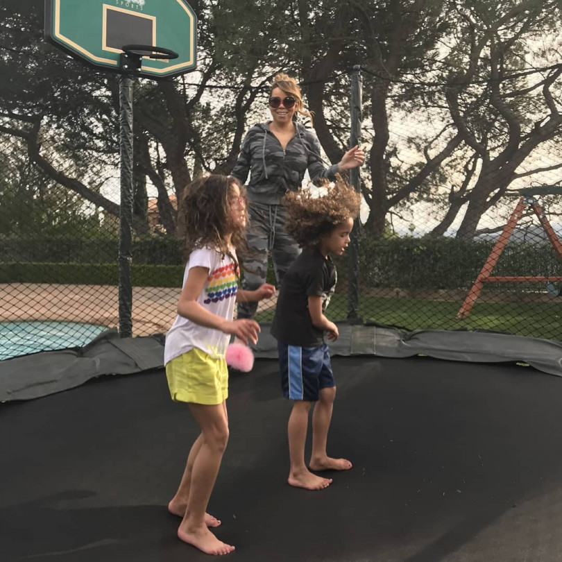 Мэрайя Кэри с детьми