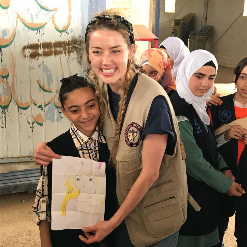 Эмбер Херд отпраивлась в Иорданию