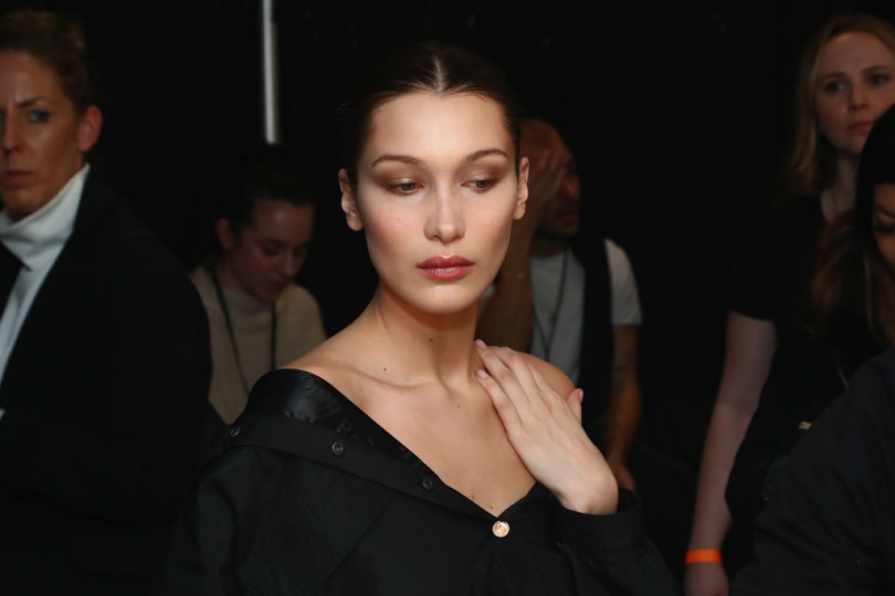 Белла Хадид на показе
