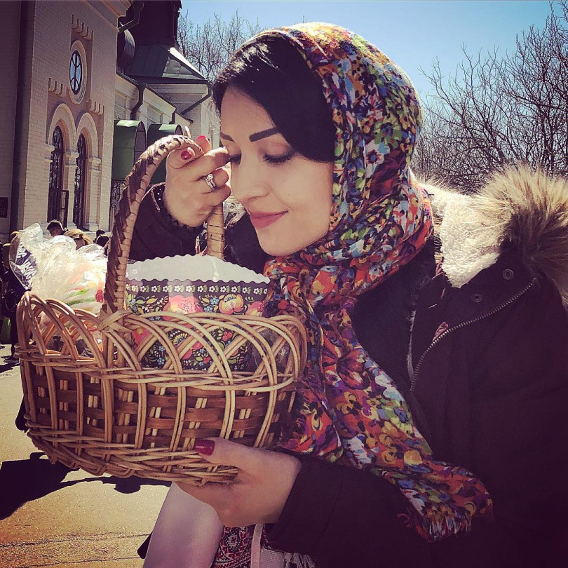 Ангелина Завальская с пасхами