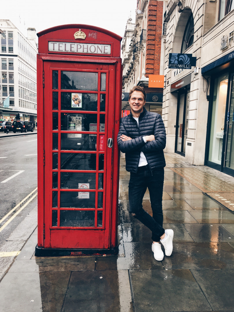 Игорь Грохоцкий уехал в Лондон