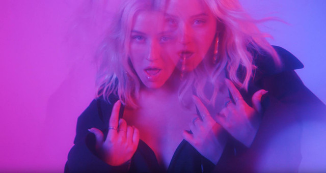 Кристина Агилера Accelerate