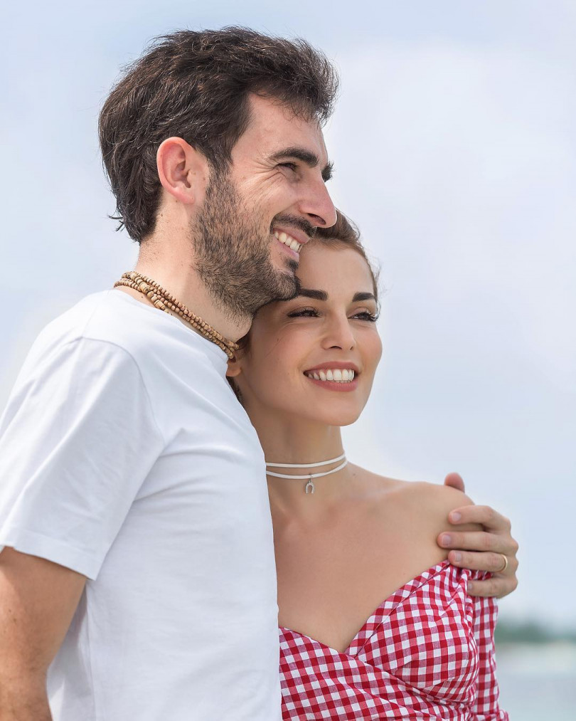 Сати Казанова с мужем