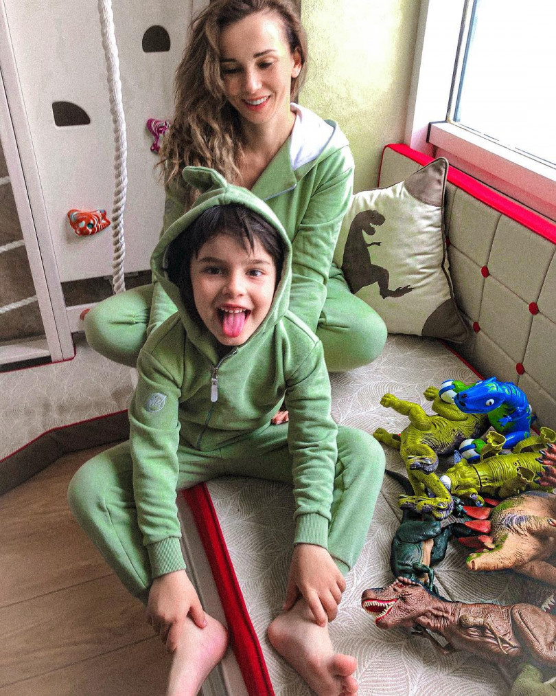 Анфиса Чехова с сыном Соломоном