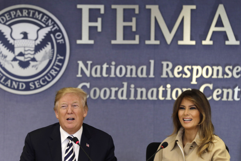 Мелания Трамп впервые после операции вышла в свет