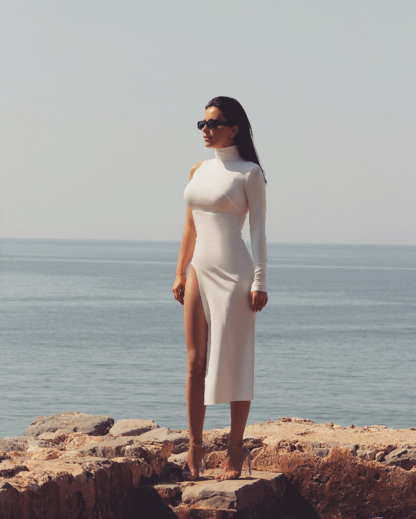 Ани Лорак в откровенном наряде