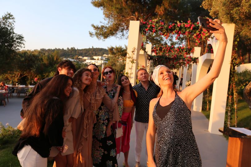 Катя Осадчая и звезды в Турции