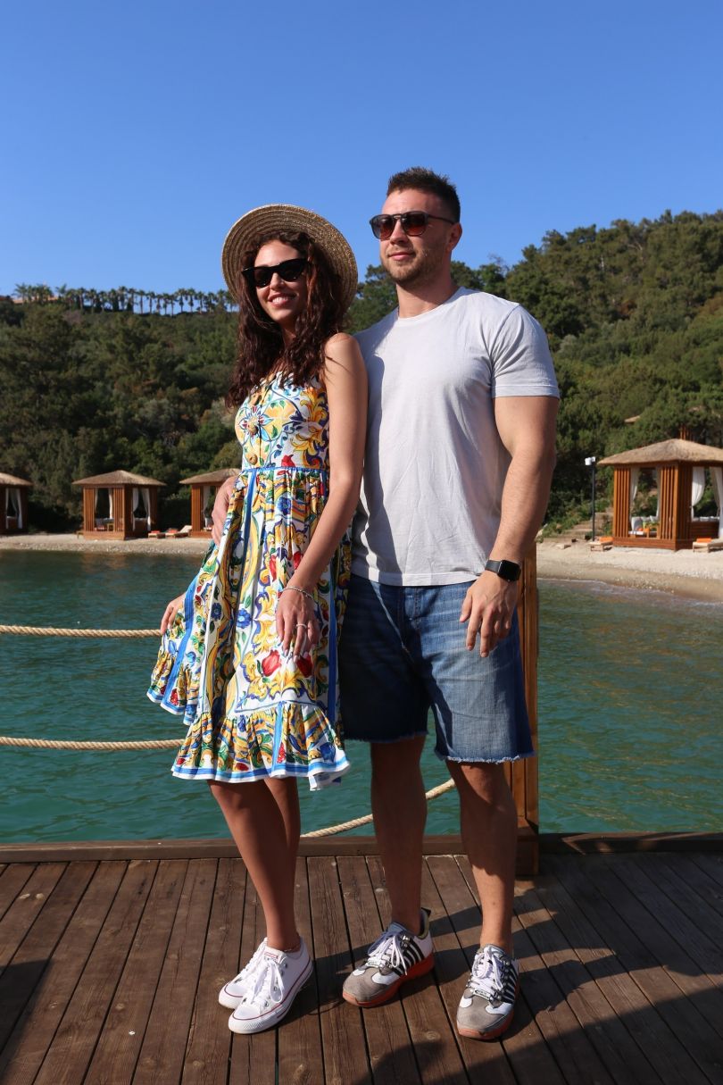 Анна Бондан и Холостяк Михаил Заливако на отдыхе в Турции