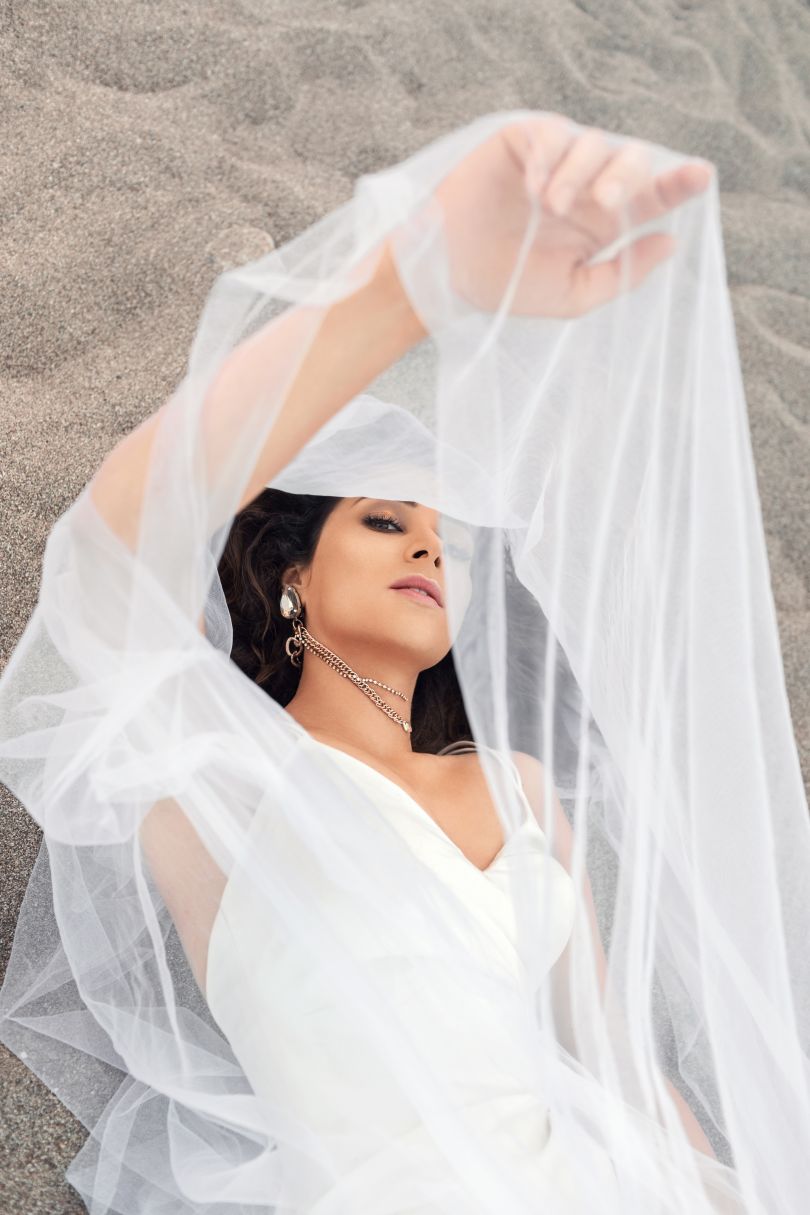 Злата Огневич в свадебном платье