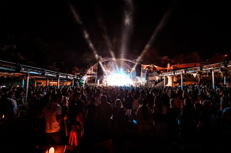 люди на концерте Лободы в Одессе