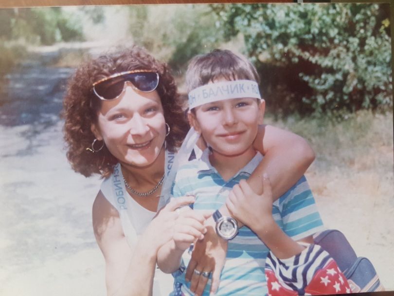 Мама Позитива из группы Время и Стекло