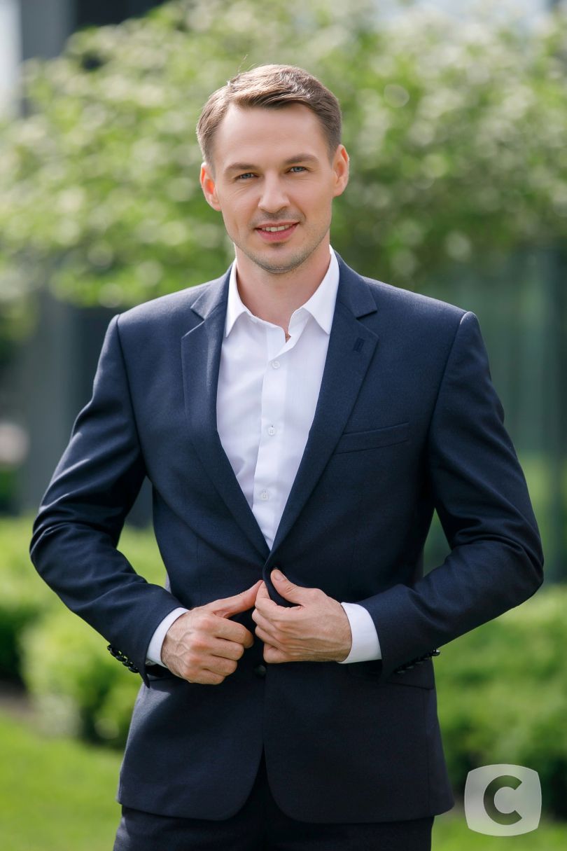 Участник 2 сезона шоу Холостячка Роман-стоматолог