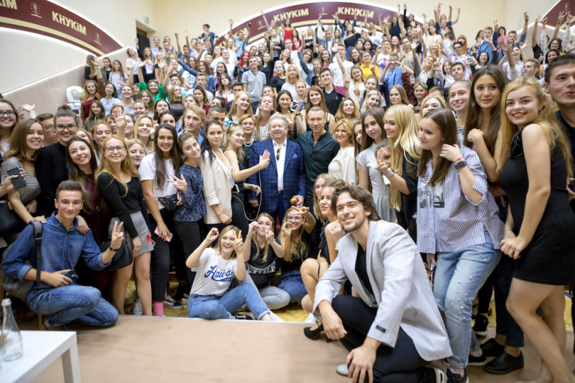 Олег Винник стал преподавателем в университете!