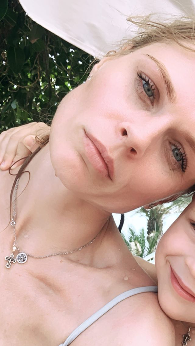 Ольга Фреймут показала лицо вблизи