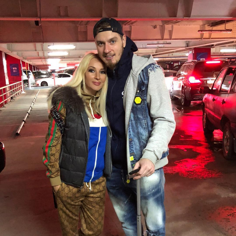 Лера Кудярвцева с мужем