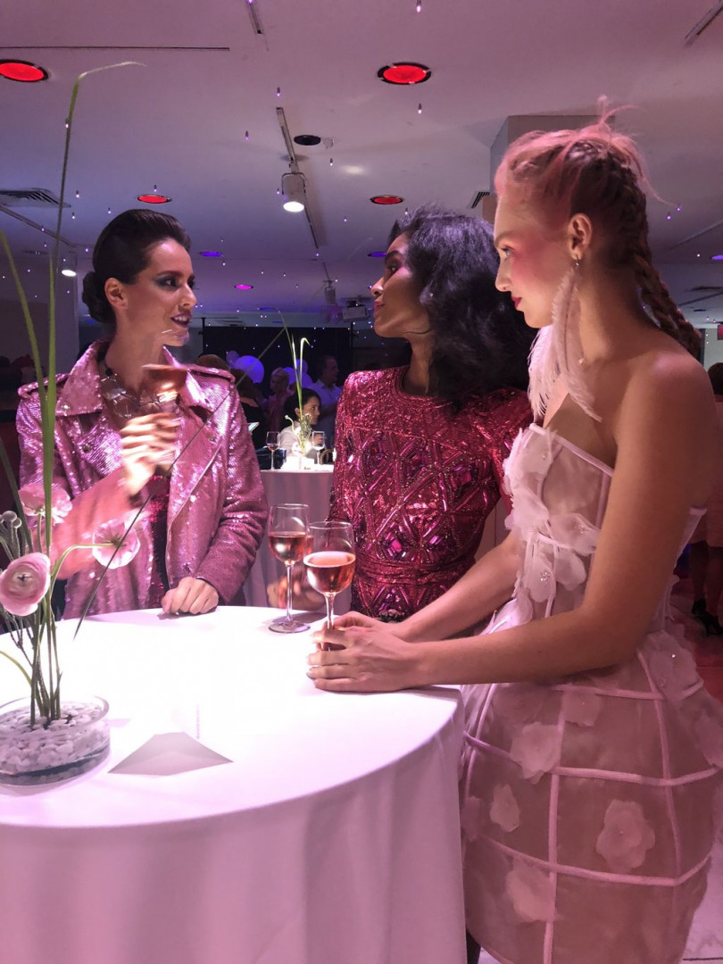 От Christian Dior и Gucci до Mary Kay: в Нью-Йорке открылась выставка, посвященная розовому цвету