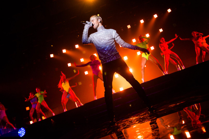 Макс Барских на концерте в МВЦ