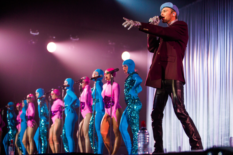 Макс Барских на концерте в МВЦ