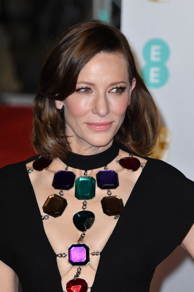 Кейт Бланшетт брюнетка