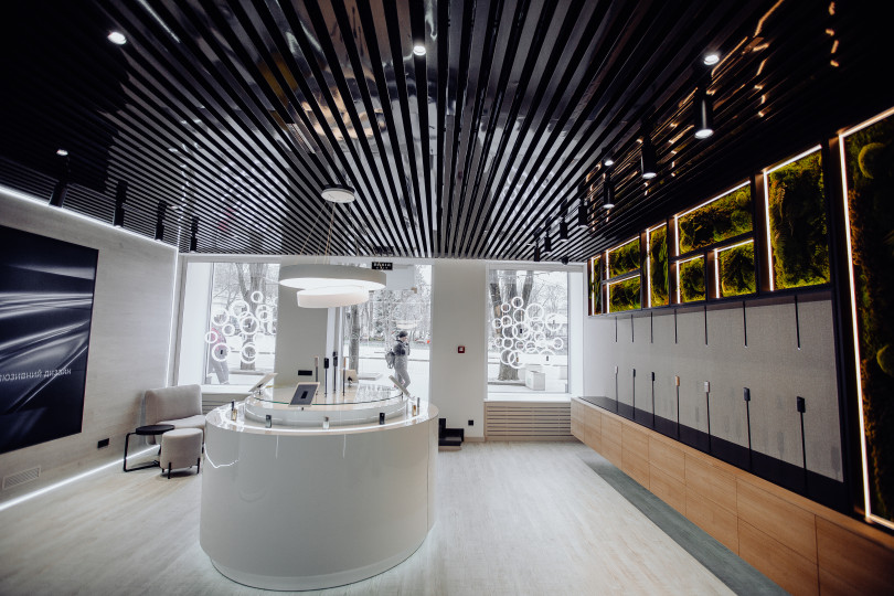 В Одессе открылся самый большой в Украине магазин устройств для нагревания табака glo&trade;