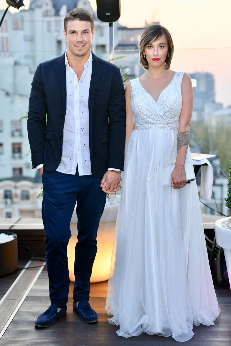 Экс-Холостяк Дмитрий Черкасов с женой Александрой