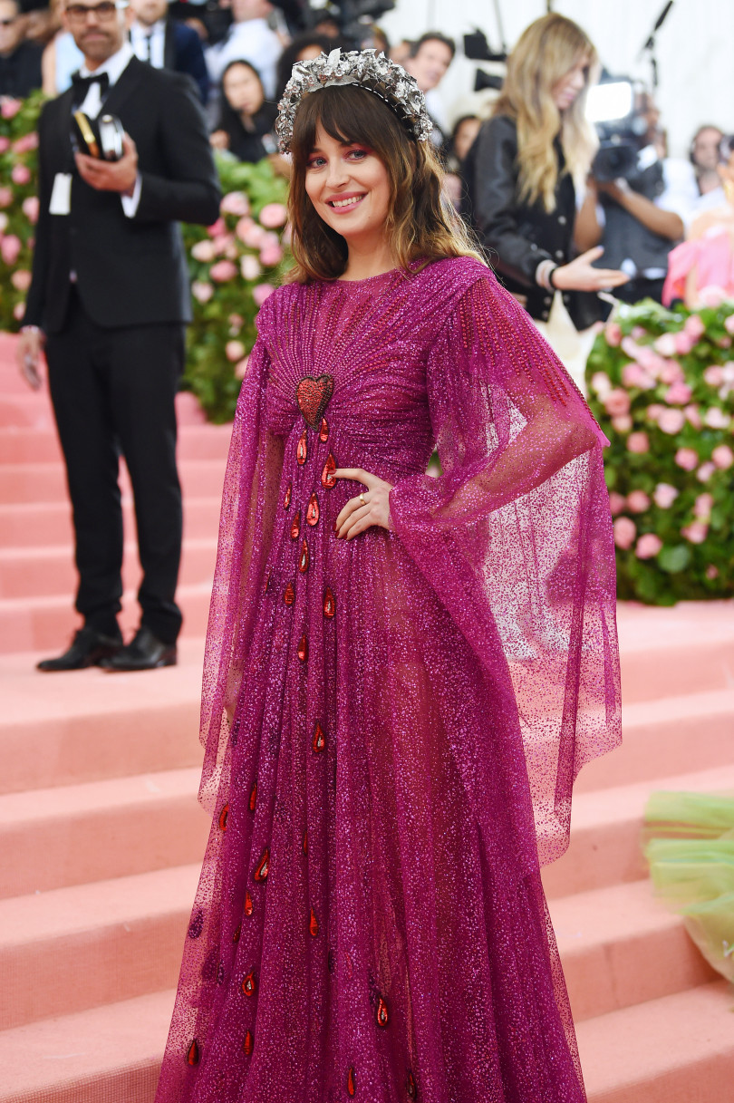 Дакота Джонсон на Met Gala 2019