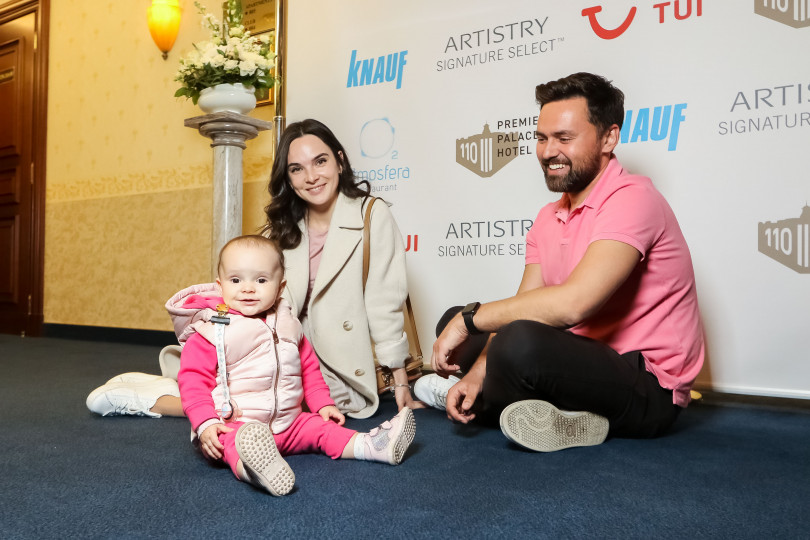 Тимур Мирошниченко с супругой Инной