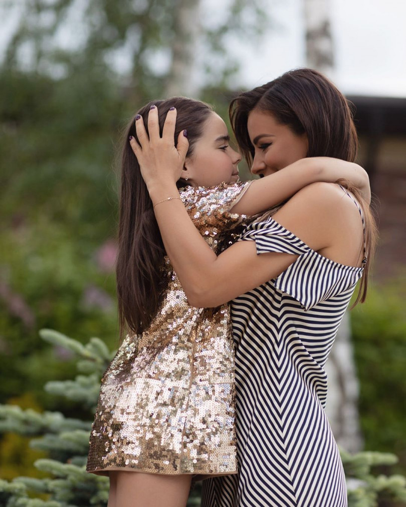 Ани Лорак с дочкой