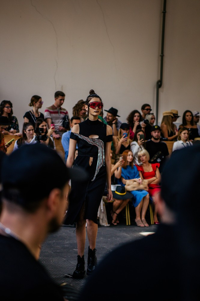 Показ Жана Грицфельдта в конном клубе