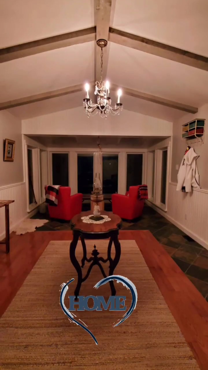 Эктор Хименес-Браво впервые показал свой дом в Канаде