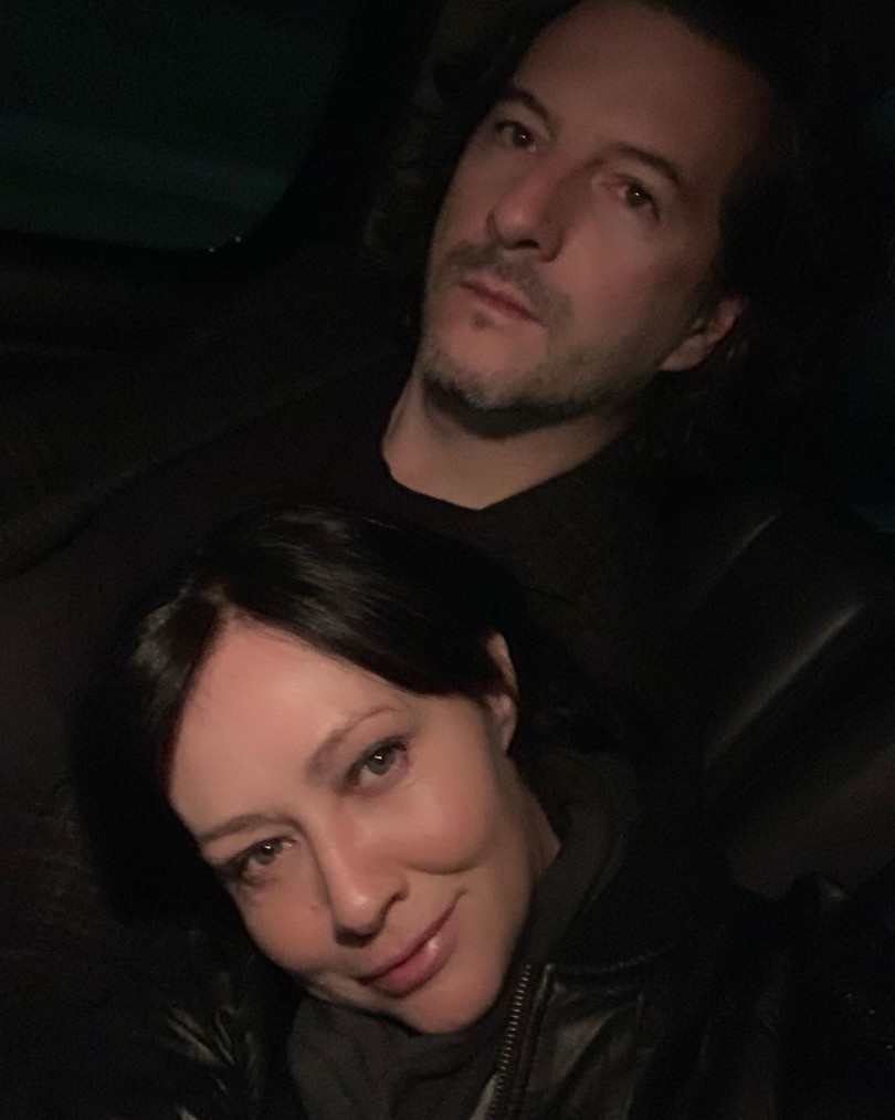 Шэннен Доэрти с мужем